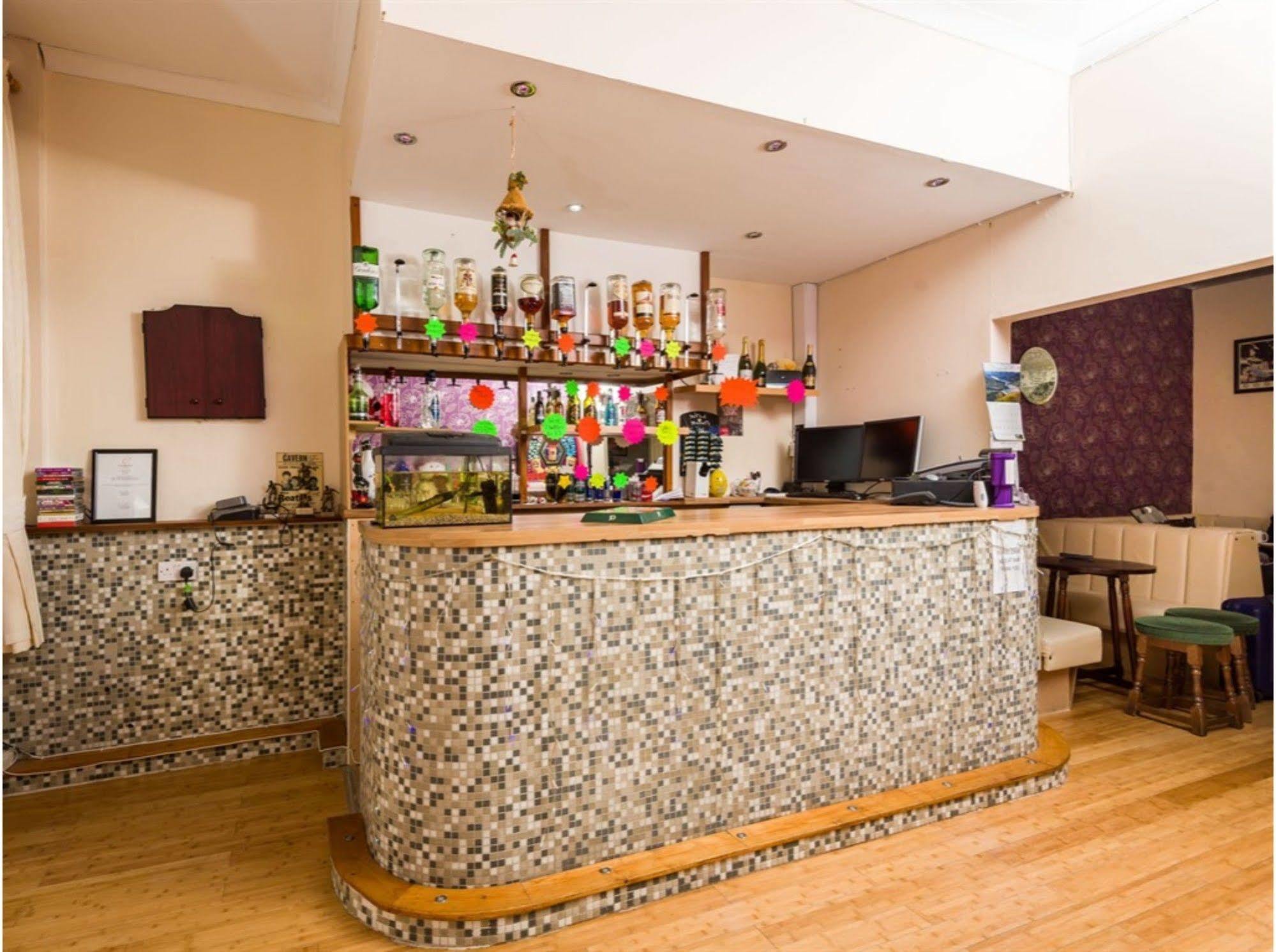 Uk Travel & Hospitality Ltd Ta Canberra Hotel Blackpool Zewnętrze zdjęcie
